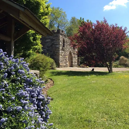 An Grianan فندق 3*